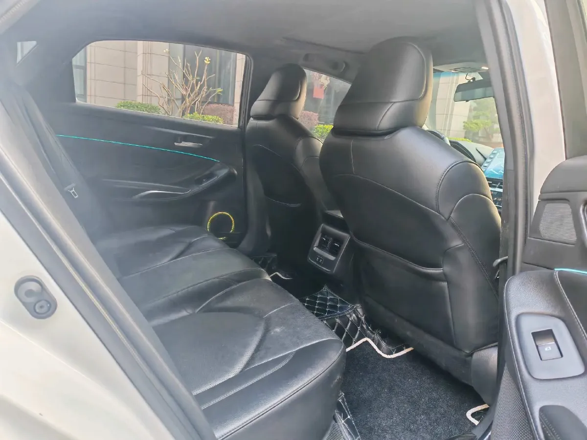 2021 Toyota Avalon 2.5L 209HP L4 8AT,autocango,china used car exporter,china ev exporter,chinese used car exporter,chinese used ev exporter