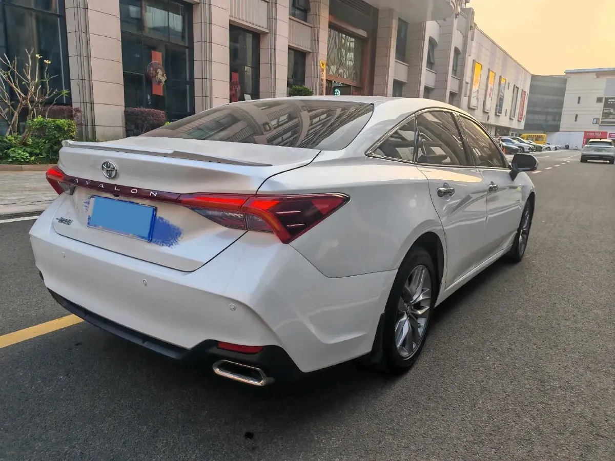 2021 Toyota Avalon 2.5L 209HP L4 8AT,autocango,china used car exporter,china ev exporter,chinese used car exporter,chinese used ev exporter