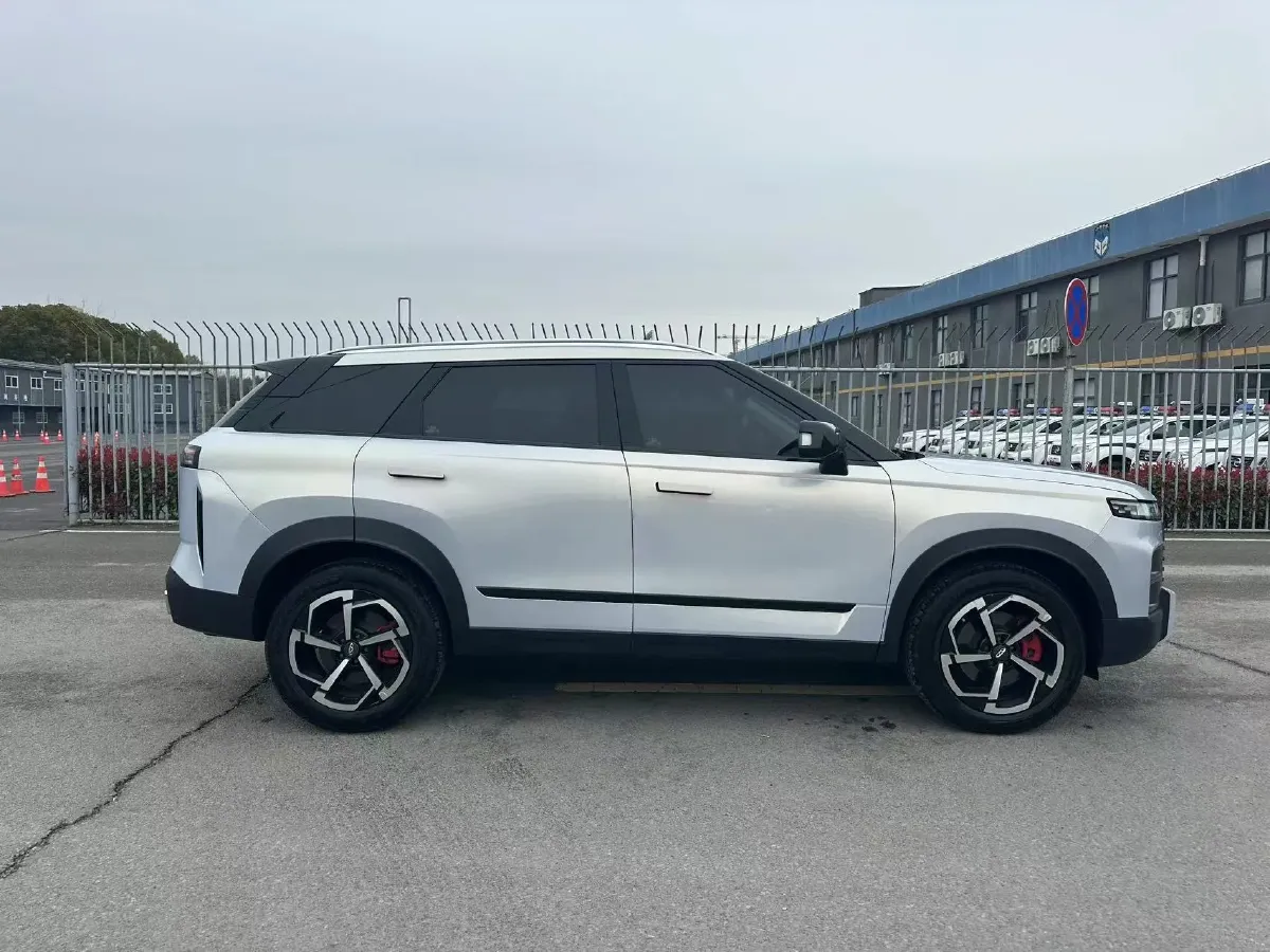 2023 Chery Exploration 06 1.6T 197HP L4 7DCT,autocango,china used car exporter,china ev exporter,chinese used car exporter,chinese used ev exporter