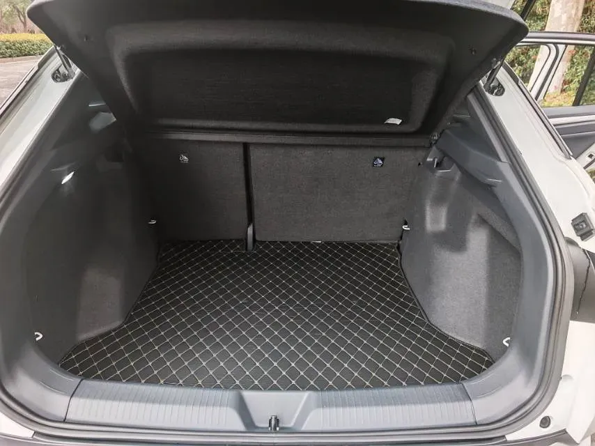 2025 Skoda Superb 2.0T 186HP L4 7DCT,autocango,china used car exporter,china ev exporter,chinese used car exporter,chinese used ev exporter