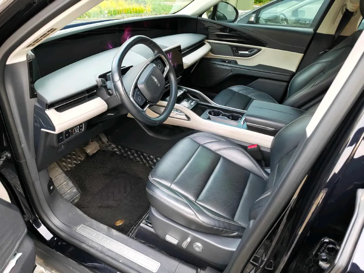 2023 Lincoln Nautilus 2.0T 261HP L4 8AT,autocango,china used car exporter,china ev exporter,chinese used car exporter,chinese used ev exporter