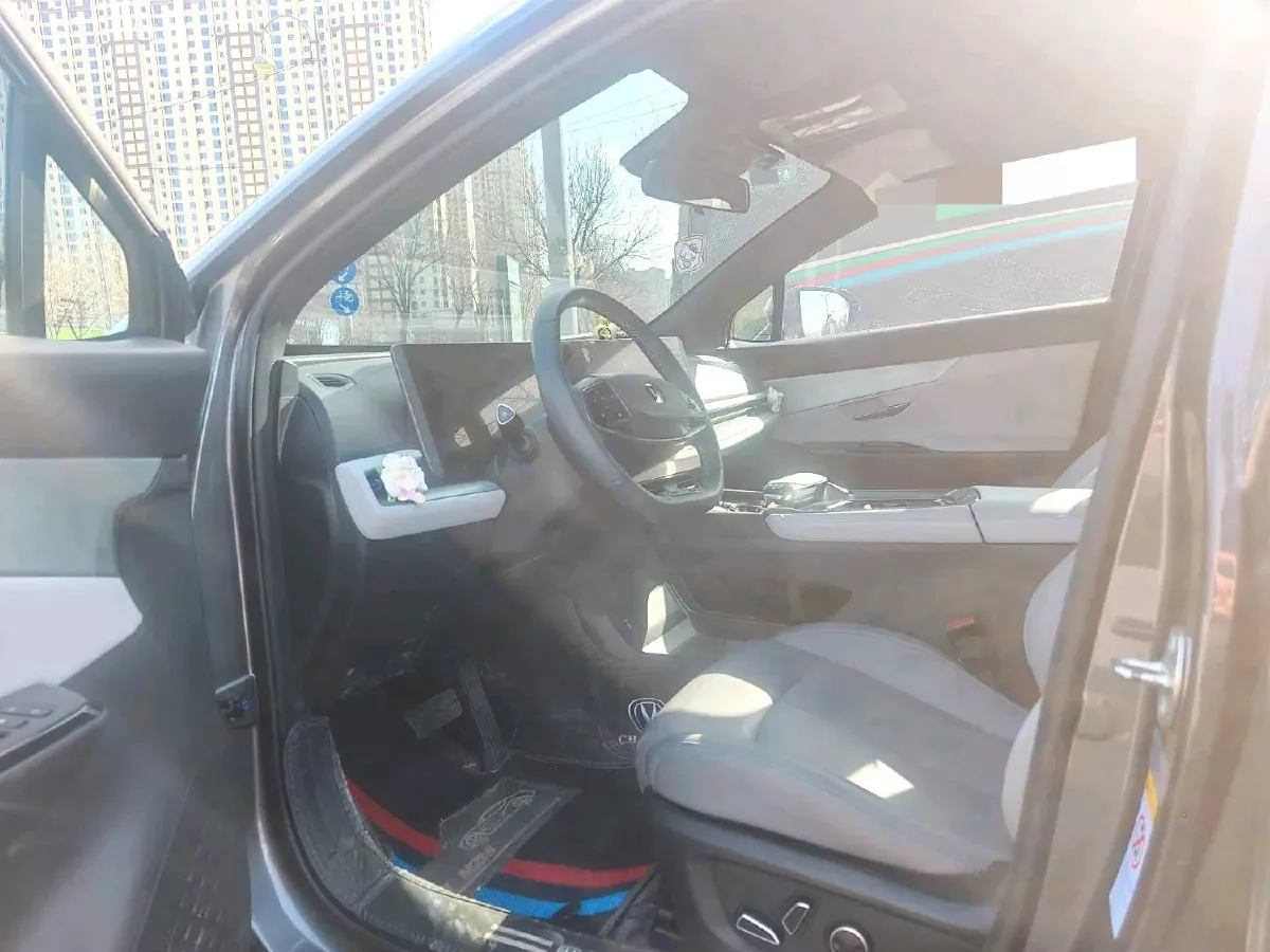 2023 ChangAn UNI-T 1.5T 188HP L4 7DCT,autocango,china used car exporter,china ev exporter,chinese used car exporter,chinese used ev exporter