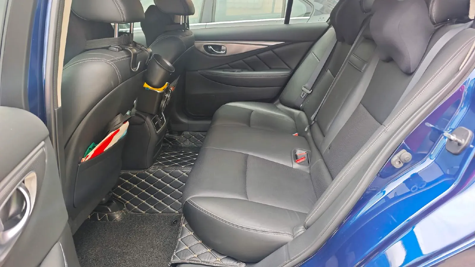 2018 Jeep Grand Commander 2.0T 265HP L4 9AT,autocango,china used car exporter,china ev exporter,chinese used car exporter,chinese used ev exporter