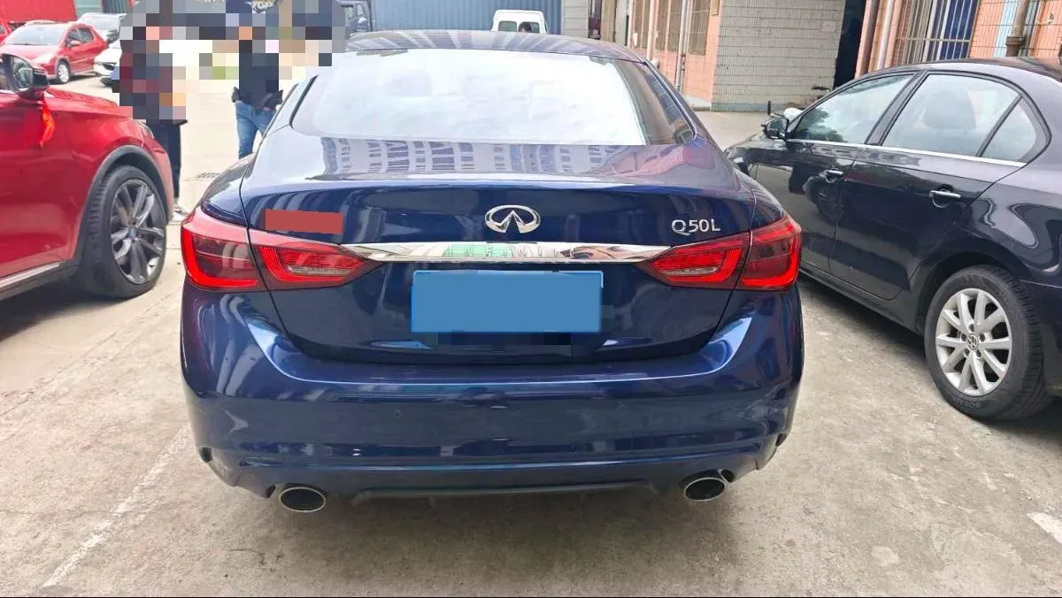 2018 Jeep Grand Commander 2.0T 265HP L4 9AT,autocango,china used car exporter,china ev exporter,chinese used car exporter,chinese used ev exporter