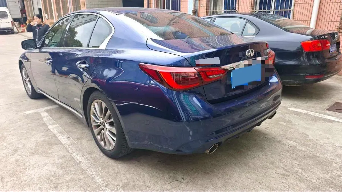 2018 Jeep Grand Commander 2.0T 265HP L4 9AT,autocango,china used car exporter,china ev exporter,chinese used car exporter,chinese used ev exporter