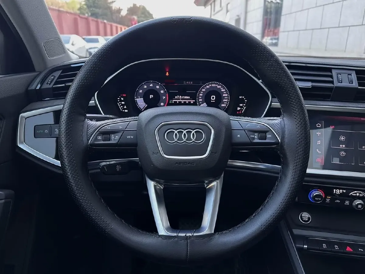 2023 Audi Q3 Sportback 1.4T 150HP L4 7DCT,autocango,china used car exporter,china ev exporter,chinese used car exporter,chinese used ev exporter