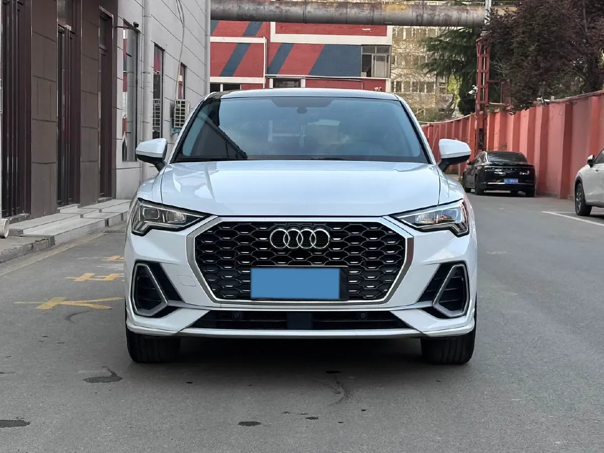 2023 Audi Q3 Sportback 1.4T 150HP L4 7DCT,autocango,china used car exporter,china ev exporter,chinese used car exporter,chinese used ev exporter
