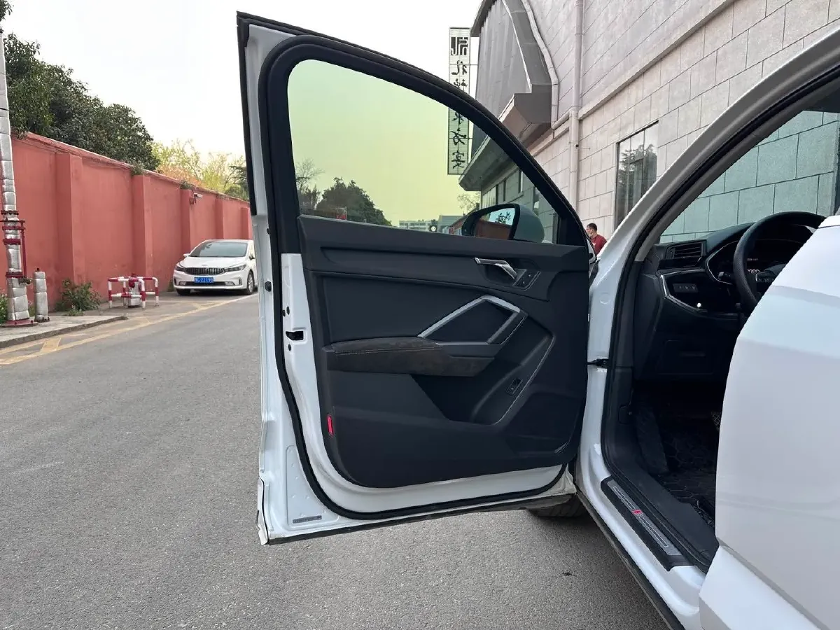 2023 Audi Q3 Sportback 1.4T 150HP L4 7DCT,autocango,china used car exporter,china ev exporter,chinese used car exporter,chinese used ev exporter