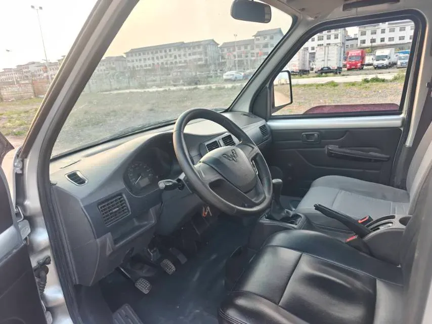 2019 WuLing RongGuang Mini Truck 1.5L 107HP L4 5MT,autocango,china used car exporter,china ev exporter,chinese used car exporter,chinese used ev exporter