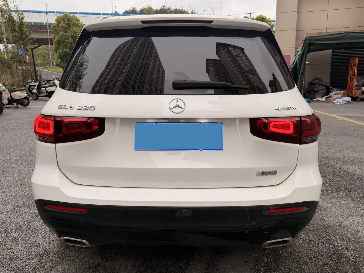 2023 Mercedes-Benz GLB Class 2.0T 190HP L4 8DCT,autocango,china used car exporter,china ev exporter,chinese used car exporter,chinese used ev exporter