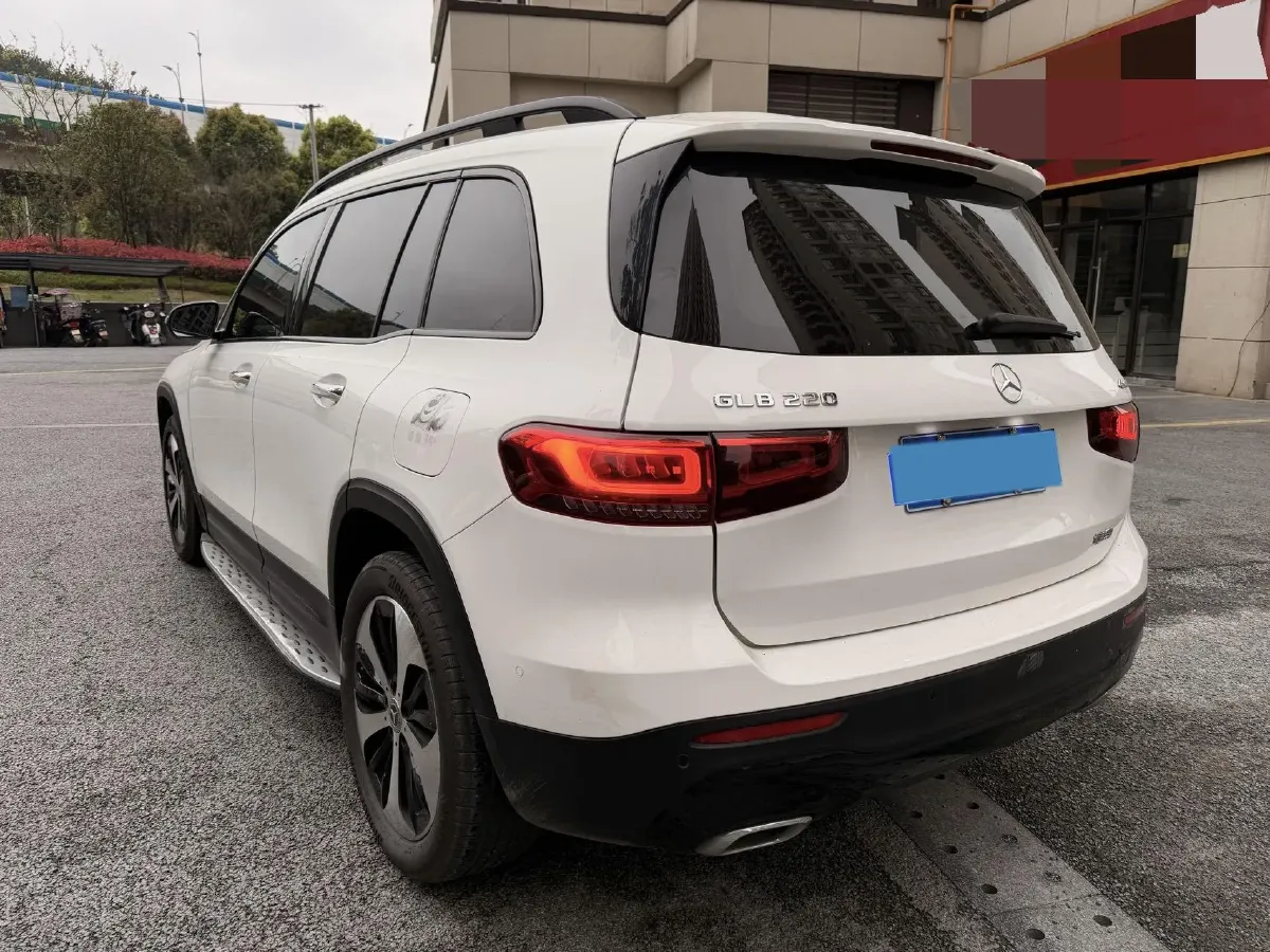 2023 Mercedes-Benz GLB Class 2.0T 190HP L4 8DCT,autocango,china used car exporter,china ev exporter,chinese used car exporter,chinese used ev exporter