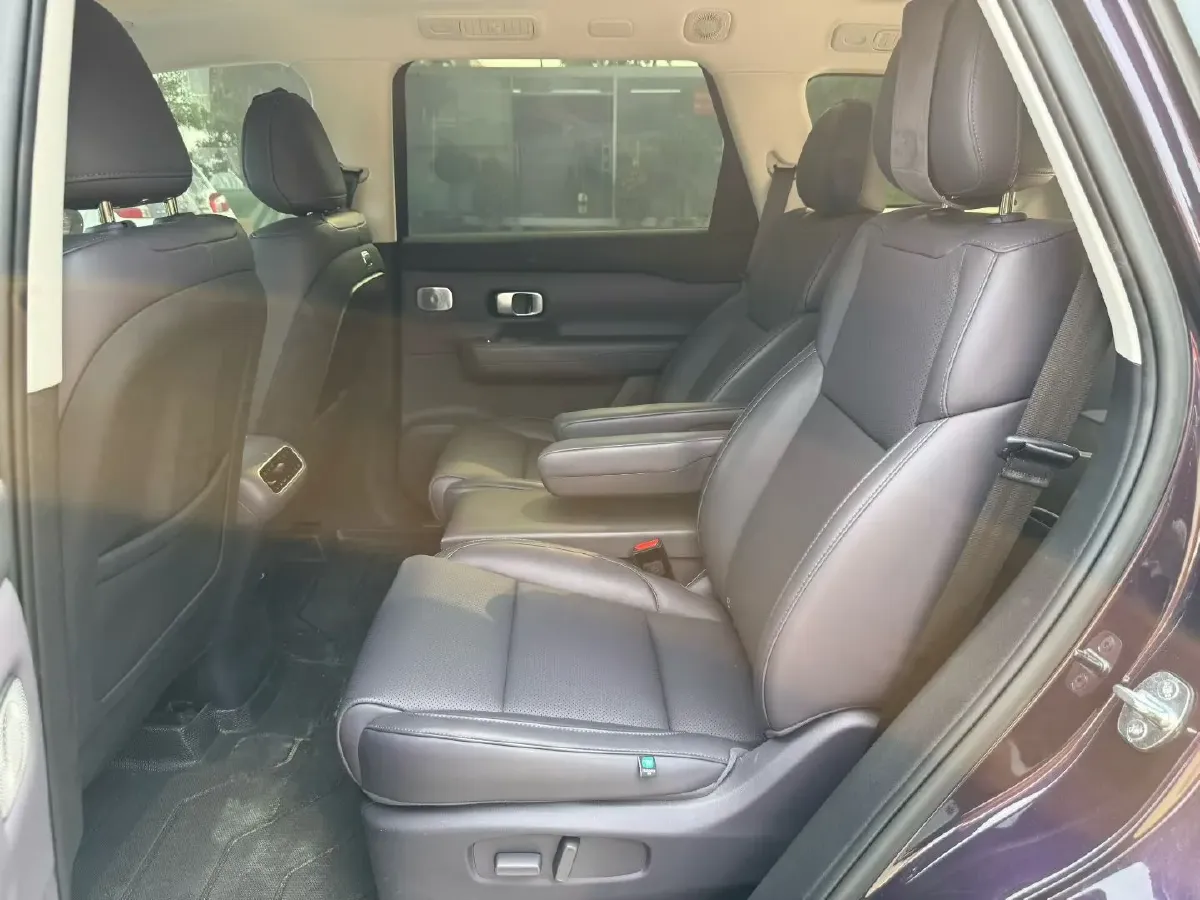 2024 Leapmotor C16 1.5L 95HP L4 REEV 28.4KWH,autocango,china used car exporter,china ev exporter,chinese used car exporter,chinese used ev exporter