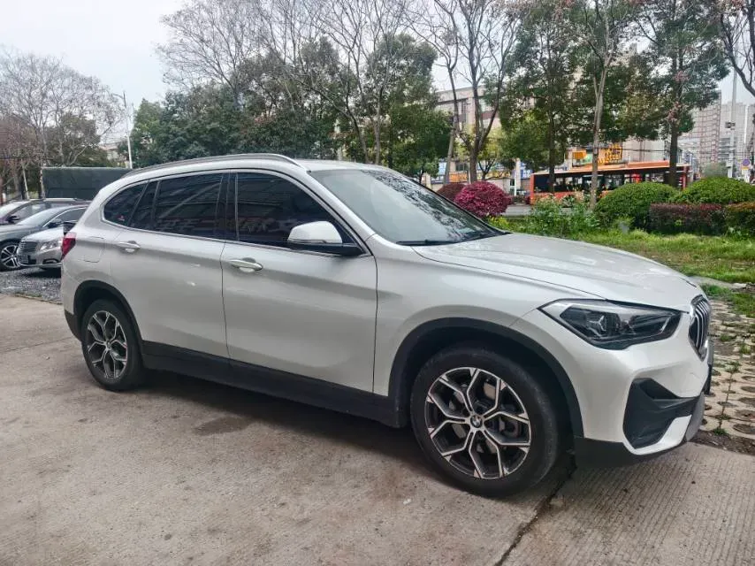 2022 BMW X1 2.0T 192HP L4 7DCT,autocango,china used car exporter,china ev exporter,chinese used car exporter,chinese used ev exporter