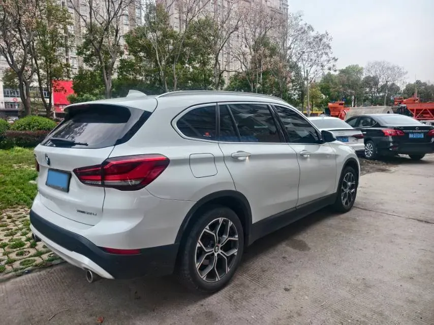 2022 BMW X1 2.0T 192HP L4 7DCT,autocango,china used car exporter,china ev exporter,chinese used car exporter,chinese used ev exporter