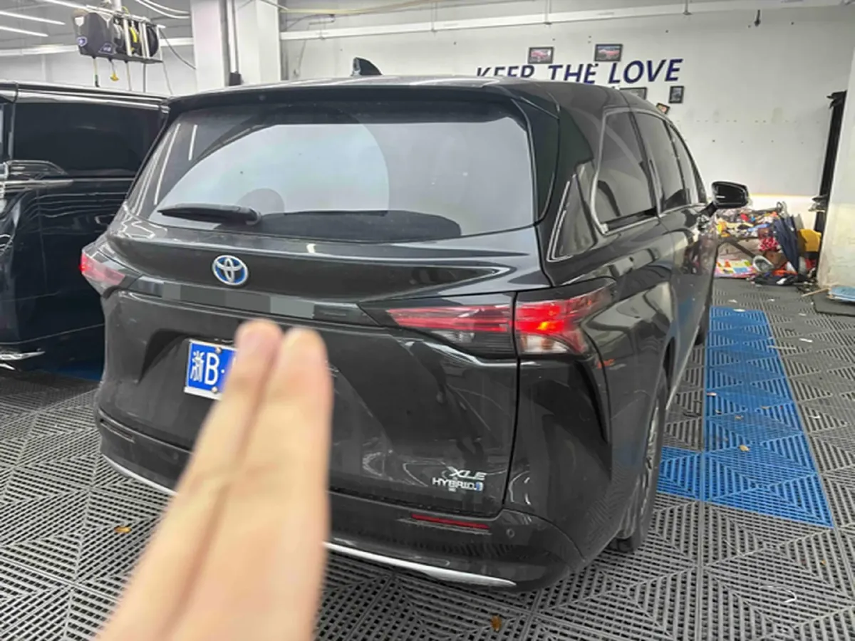 2021 Toyota Sienna 2.5L 192HP L4 E-CVT Hybrid,autocango,china used car exporter,china ev exporter,chinese used car exporter,chinese used ev exporter