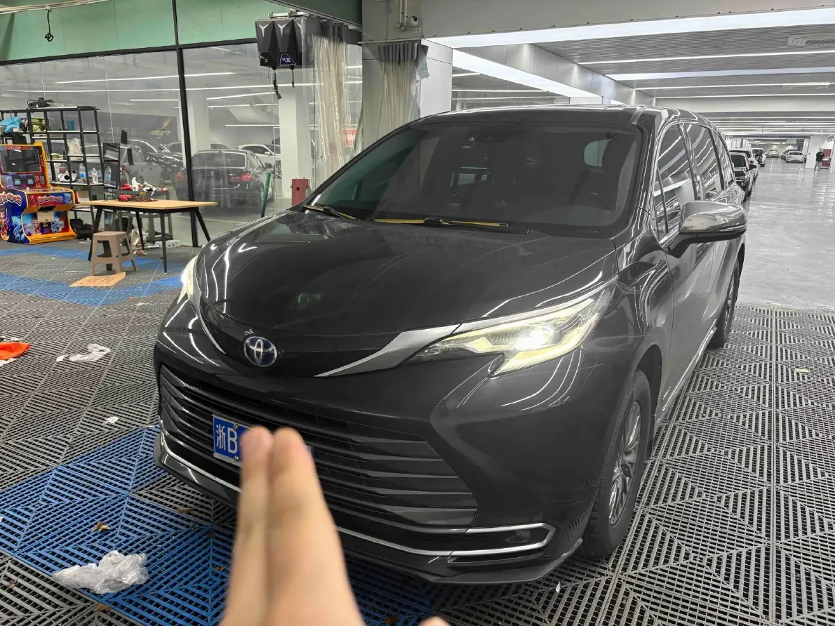 2021 Toyota Sienna 2.5L 192HP L4 E-CVT Hybrid,autocango,china used car exporter,china ev exporter,chinese used car exporter,chinese used ev exporter