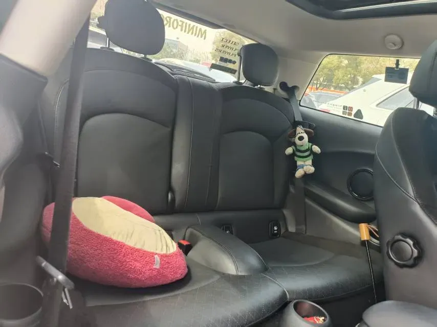 2021 MINI MINI 1.5T 136HP L3 7DCT,autocango,china used car exporter,china ev exporter,chinese used car exporter,chinese used ev exporter