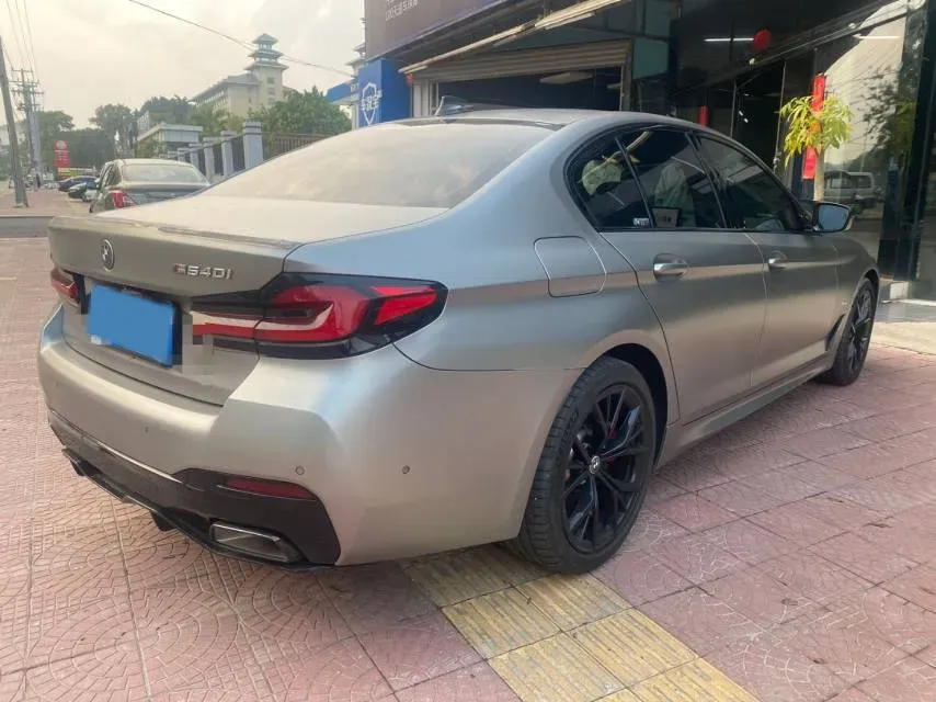 2022 BMW 5 Series 3.0T 340HP L6 8AT,autocango,china used car exporter,china ev exporter,chinese used car exporter,chinese used ev exporter