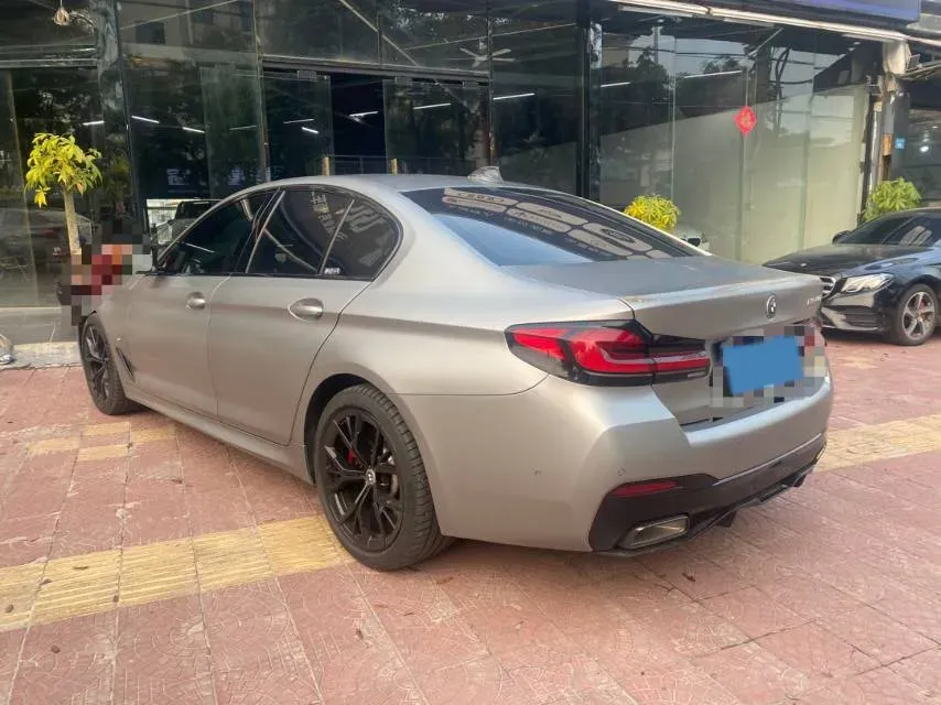 2022 BMW 5 Series 3.0T 340HP L6 8AT,autocango,china used car exporter,china ev exporter,chinese used car exporter,chinese used ev exporter