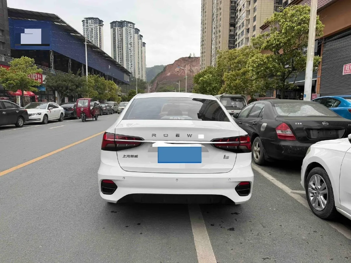2021 Roewe i5 1.5L 120HP L4 CVT,autocango,china used car exporter,china ev exporter,chinese used car exporter,chinese used ev exporter