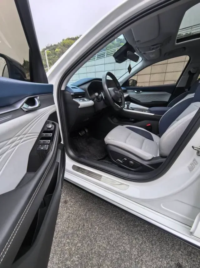 2023 Geely Preface 2.0T 190HP L4 7DCT,autocango,china used car exporter,china ev exporter,chinese used car exporter,chinese used ev exporter