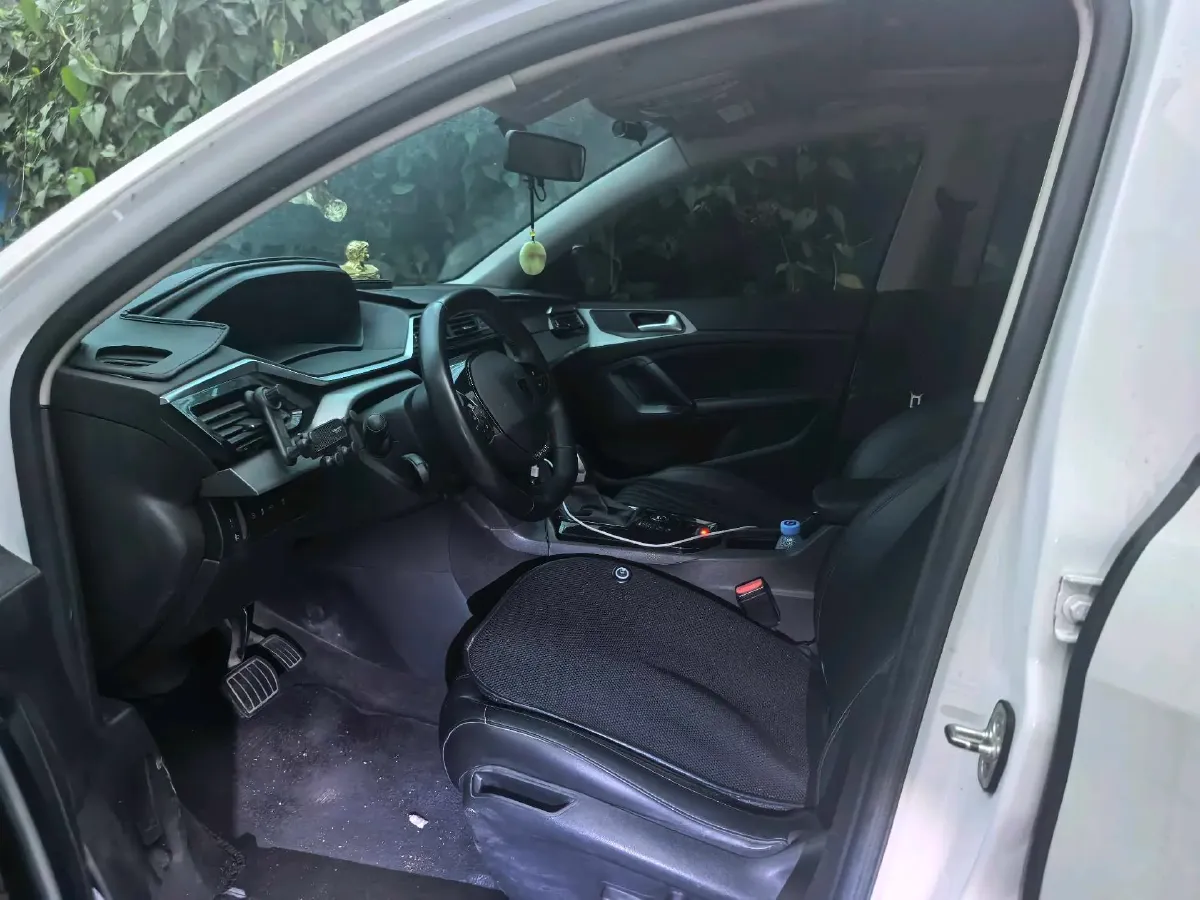 2022 Peugeot 408 1.6T 170HP L4 6AT,autocango,china used car exporter,china ev exporter,chinese used car exporter,chinese used ev exporter