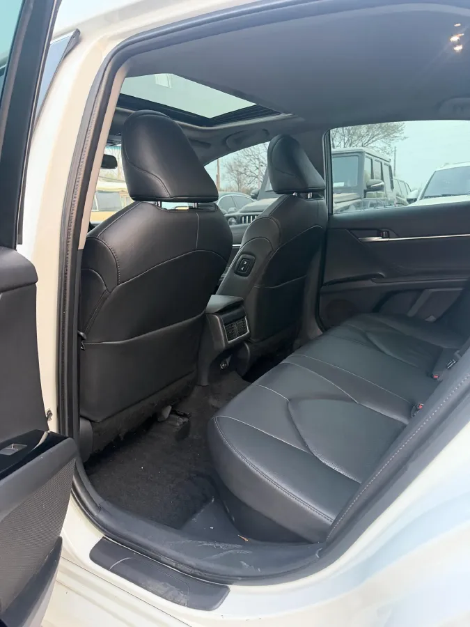 2023 Toyota Camry 2.5L 178HP L4 E-CVT Hybrid,autocango,china used car exporter,china ev exporter,chinese used car exporter,chinese used ev exporter