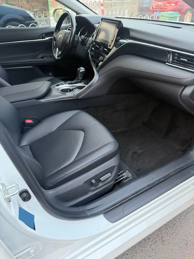 2023 Toyota Camry 2.5L 178HP L4 E-CVT Hybrid,autocango,china used car exporter,china ev exporter,chinese used car exporter,chinese used ev exporter