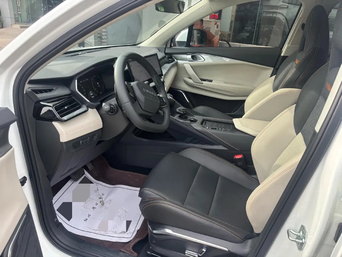 2023 LYNK&CO 06 1.5T 181HP L4 7DCT,autocango,china used car exporter,china ev exporter,chinese used car exporter,chinese used ev exporter