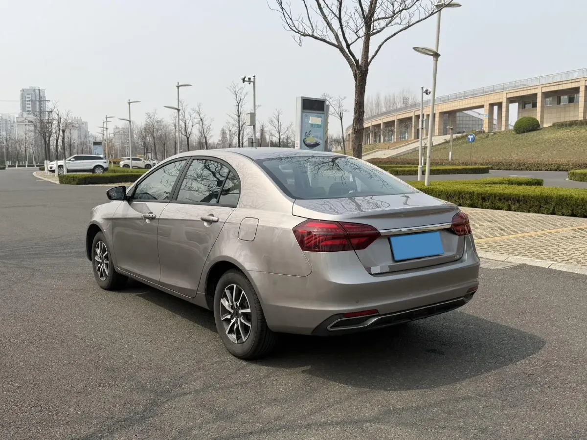 2019 Geely Emgrand 1.5L 109HP L4 5MT,autocango,china used car exporter,china ev exporter,chinese used car exporter,chinese used ev exporter