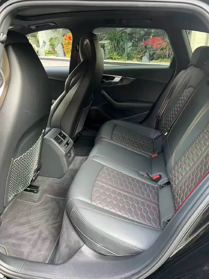 2023 Audi RS 4 2.9T 450HP V6 8AT,autocango,china used car exporter,china ev exporter,chinese used car exporter,chinese used ev exporter