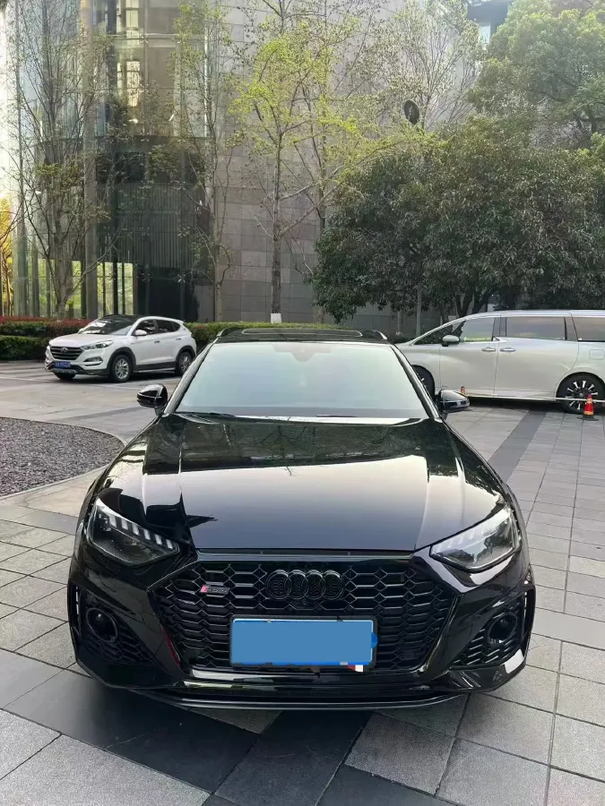 2023 Audi RS 4 2.9T 450HP V6 8AT,autocango,china used car exporter,china ev exporter,chinese used car exporter,chinese used ev exporter