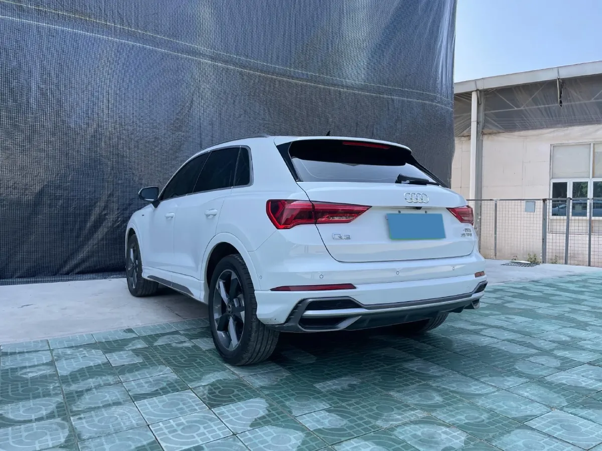 2023 Audi Q3 1.4T 150HP L4 7DCT,autocango,china used car exporter,china ev exporter,chinese used car exporter,chinese used ev exporter