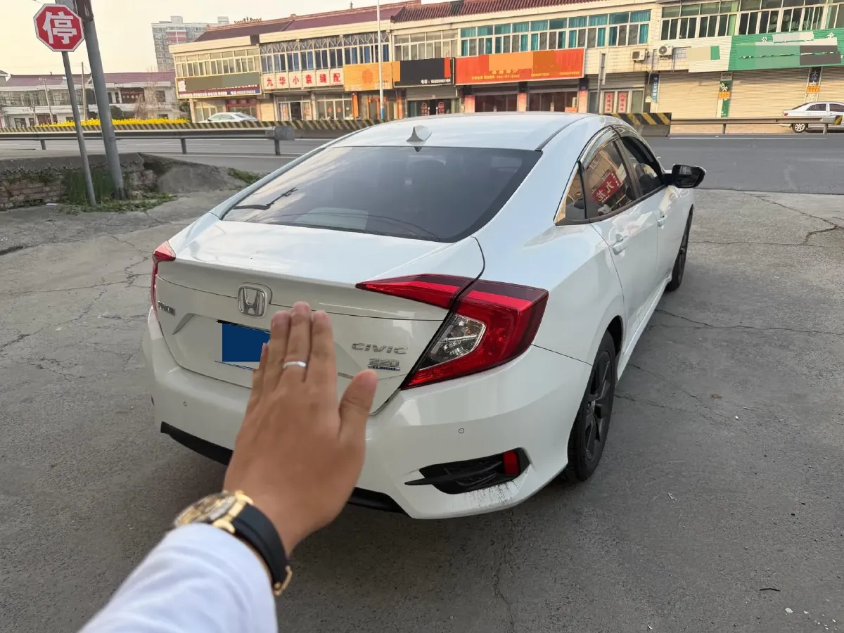 2019 Honda Civic 1.5T 177HP L4 6MT,autocango,china used car exporter,china ev exporter,chinese used car exporter,chinese used ev exporter