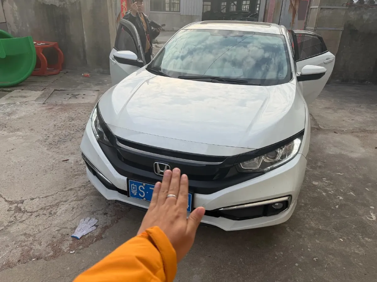2019 Honda Civic 1.5T 177HP L4 6MT,autocango,china used car exporter,china ev exporter,chinese used car exporter,chinese used ev exporter