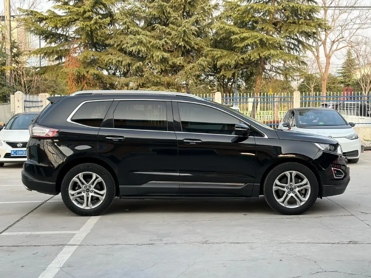 2018 Ford Edge 2.0T 245HP L4 6AT,autocango,china used car exporter,china ev exporter,chinese used car exporter,chinese used ev exporter