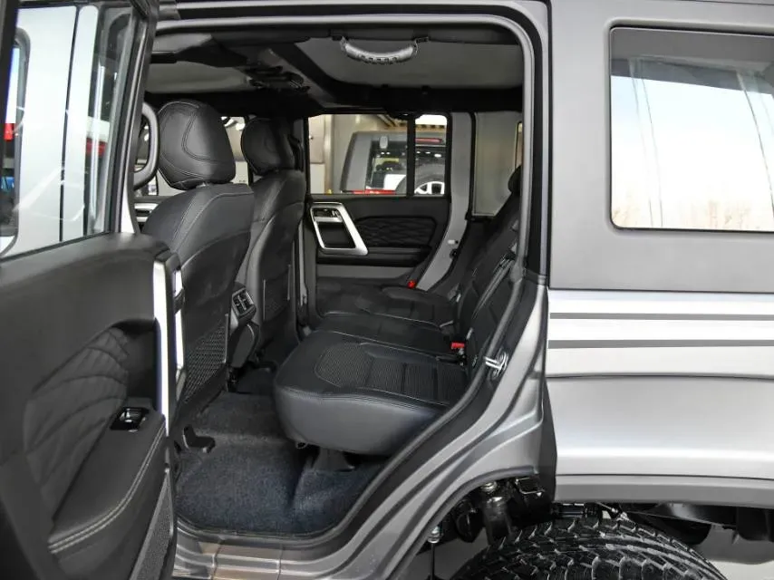 2023 Beijing BJ40 2.0T 224HP L4 8AT,autocango,china used car exporter,china ev exporter,chinese used car exporter,chinese used ev exporter