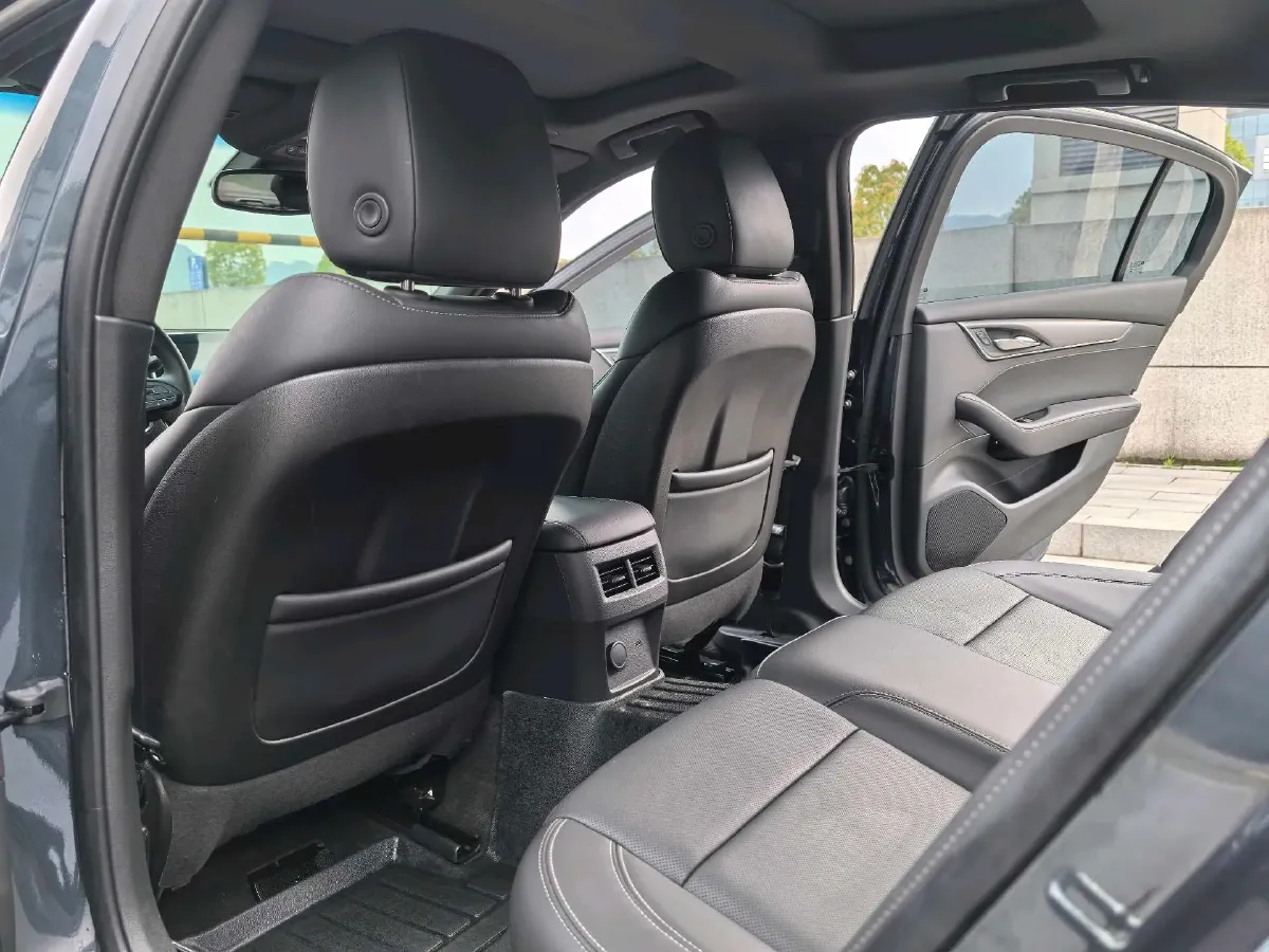 2022 Cadillac CT5 2.0T 237HP L4 10AT,autocango,china used car exporter,china ev exporter,chinese used car exporter,chinese used ev exporter