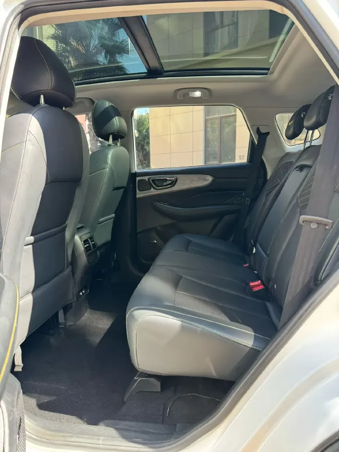 2021 Roewe RX5 1.5T 181HP L4 7DCT,autocango,china used car exporter,china ev exporter,chinese used car exporter,chinese used ev exporter