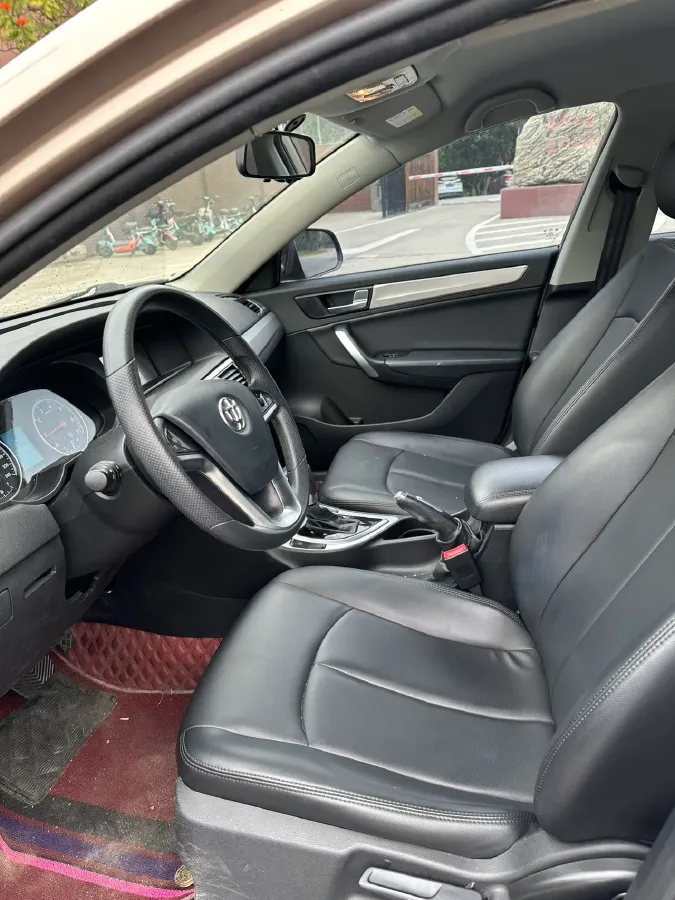 2014 Brilliance Auto H530 1.5T 150HP L4 5AT,autocango,china used car exporter,china ev exporter,chinese used car exporter,chinese used ev exporter