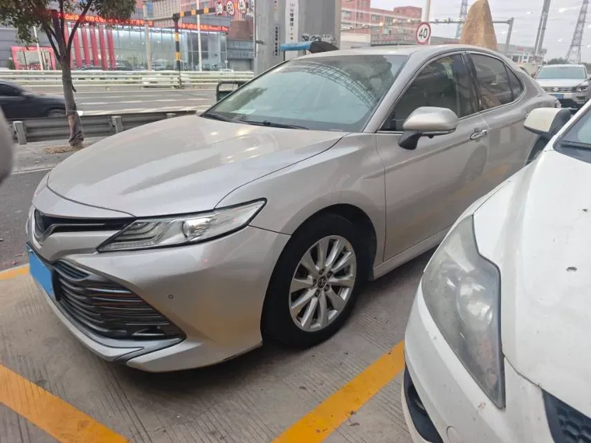 2018 Toyota Camry 2.0L 169HP L4 6AT,autocango,china used car exporter,china ev exporter,chinese used car exporter,chinese used ev exporter