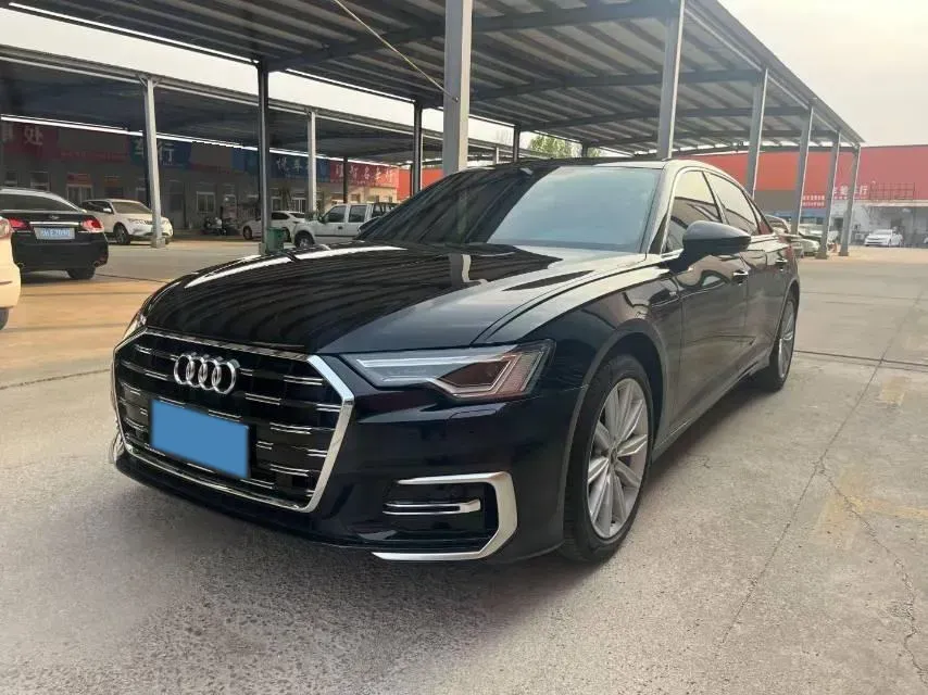 2023 Audi A6L 2.0T 245HP L4 7DCT,autocango,china used car exporter,china ev exporter,chinese used car exporter,chinese used ev exporter