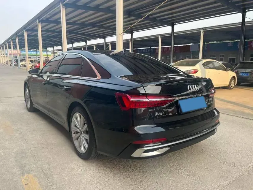 2023 Audi A6L 2.0T 245HP L4 7DCT,autocango,china used car exporter,china ev exporter,chinese used car exporter,chinese used ev exporter