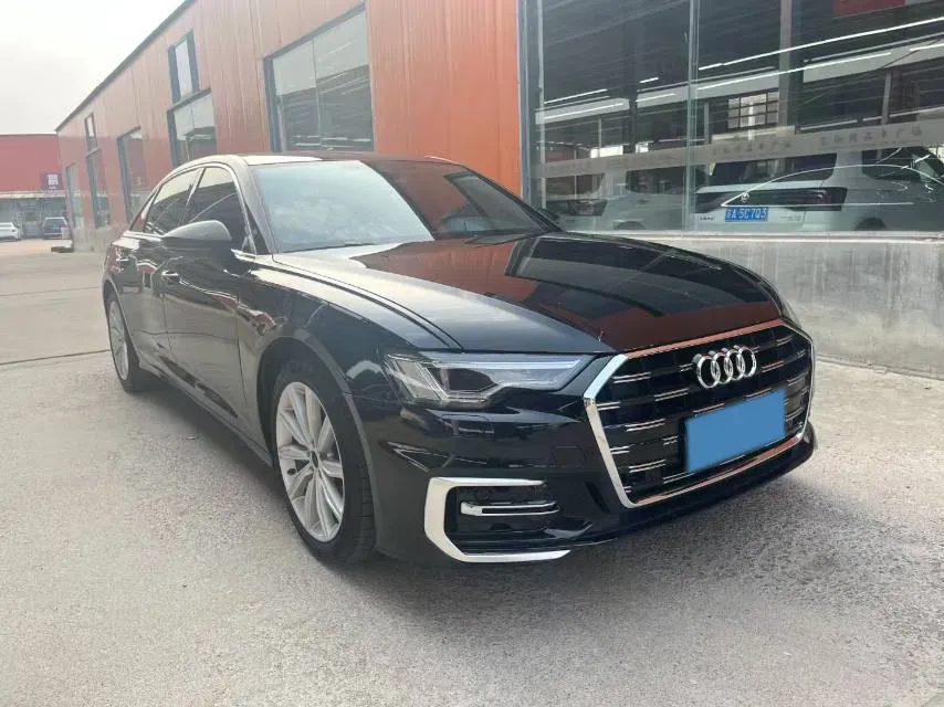 2023 Audi A6L 2.0T 245HP L4 7DCT,autocango,china used car exporter,china ev exporter,chinese used car exporter,chinese used ev exporter