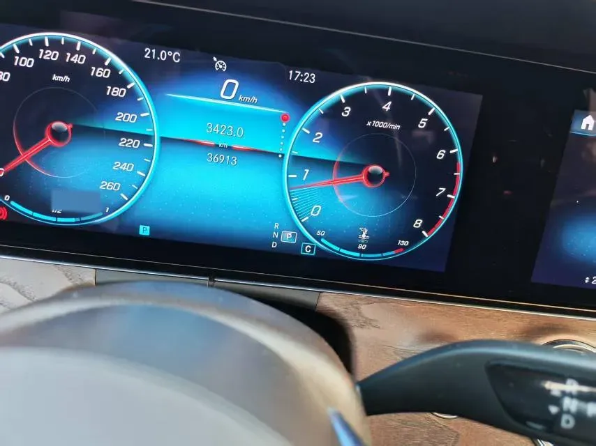 2021 Mercedes-Benz E Class 2.0T 258HP L4 9AT,autocango,china used car exporter,china ev exporter,chinese used car exporter,chinese used ev exporter