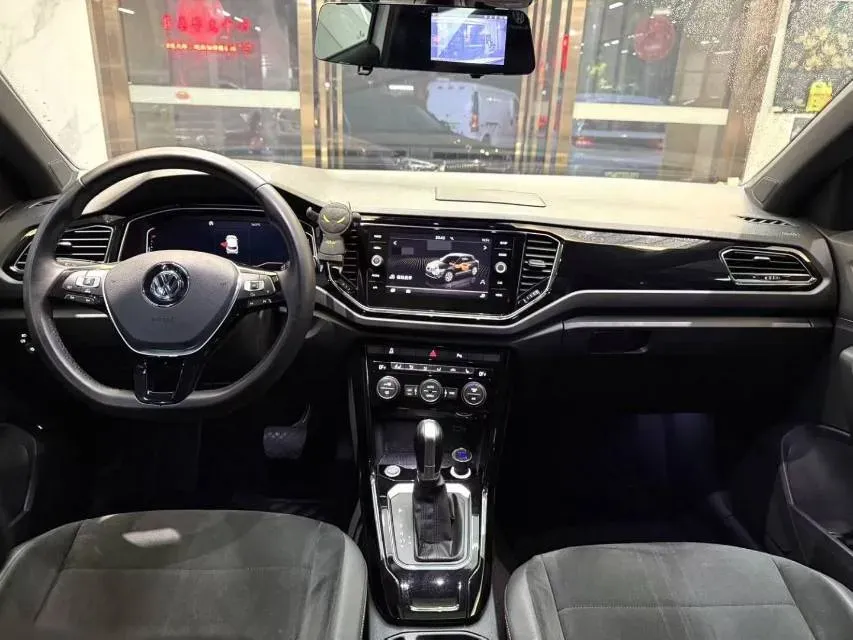 2019 Volkswagen T-Roc 1.4T 150HP L4 7DCT,autocango,china used car exporter,china ev exporter,chinese used car exporter,chinese used ev exporter