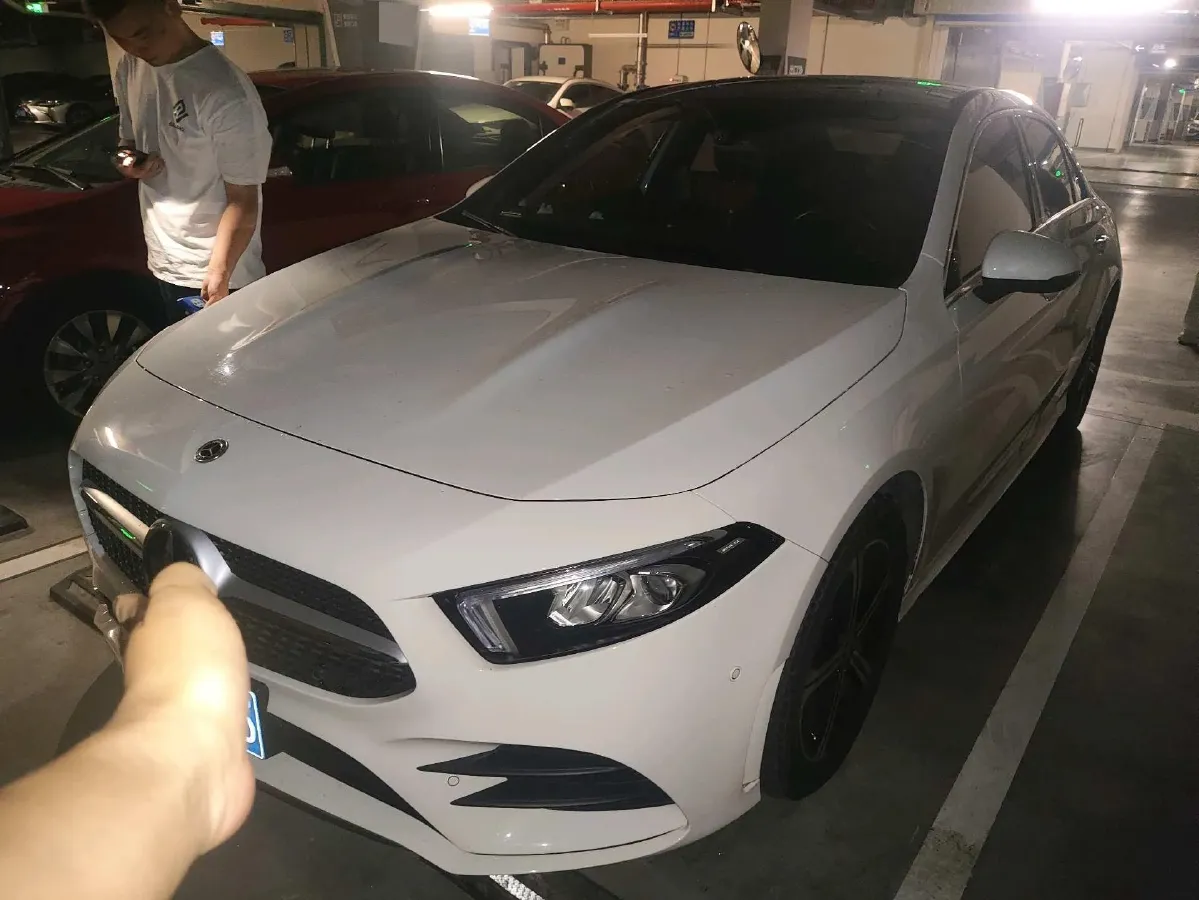 2022 Mercedes-Benz A Class 1.3T 163HP L4 7DCT,autocango,china used car exporter,china ev exporter,chinese used car exporter,chinese used ev exporter