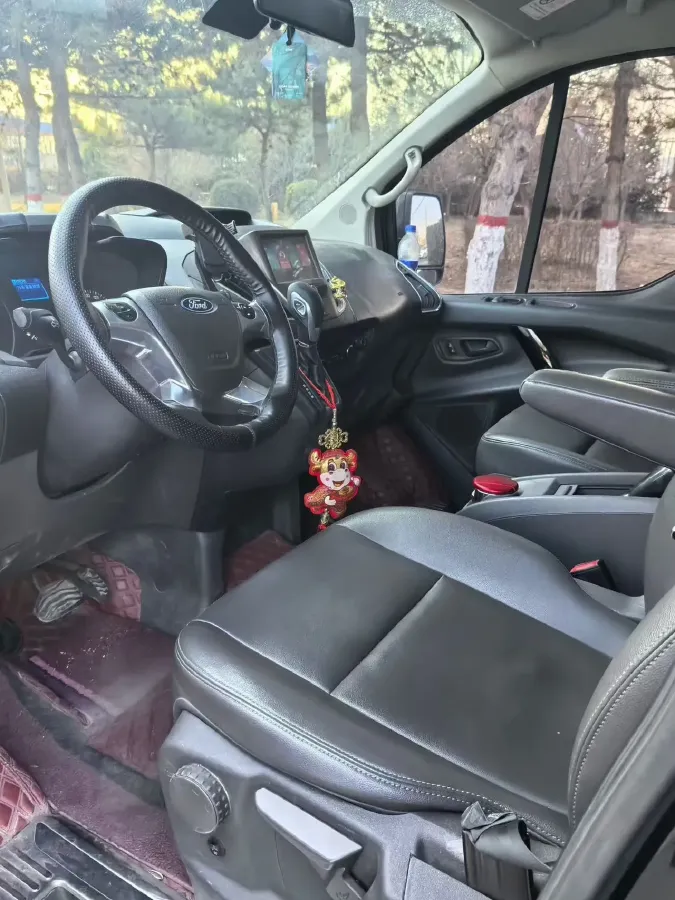 2020 Ford Tourneo 2.0T 203HP L4 6AT,autocango,china used car exporter,china ev exporter,chinese used car exporter,chinese used ev exporter