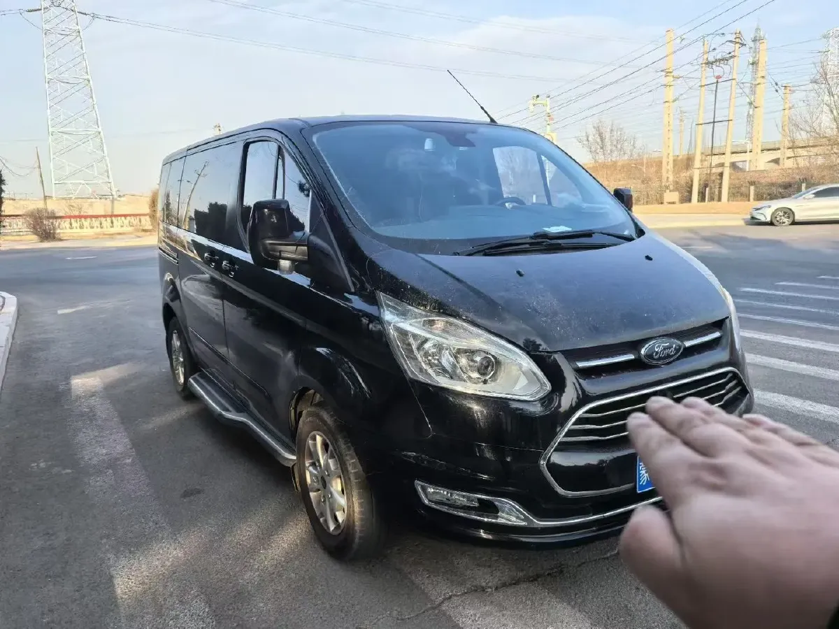 2020 Ford Tourneo 2.0T 203HP L4 6AT,autocango,china used car exporter,china ev exporter,chinese used car exporter,chinese used ev exporter