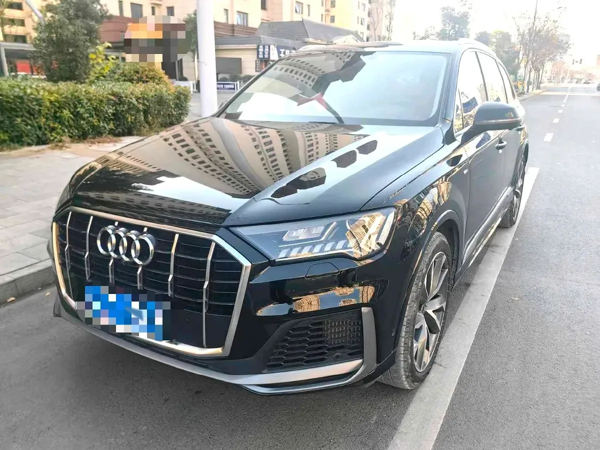 2023 Audi Q7 3.0T 340HP V6 8AT,autocango,china used car exporter,china ev exporter,chinese used car exporter,chinese used ev exporter